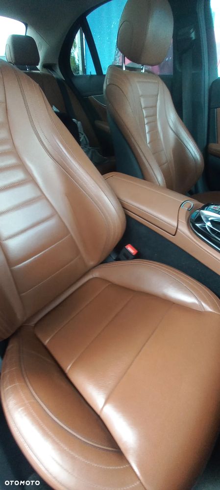 Mercedes-Benz Klasa E 220 d 4-Matic 9G-TRONIC - 6