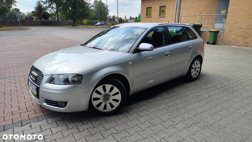 Audi A3 Sportback 1.6 Attraction - 2