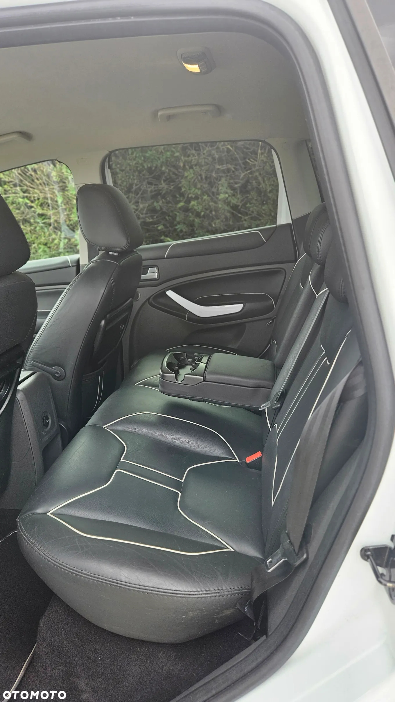 Ford Kuga 2.0 TDCi 4x4 Individual - 33