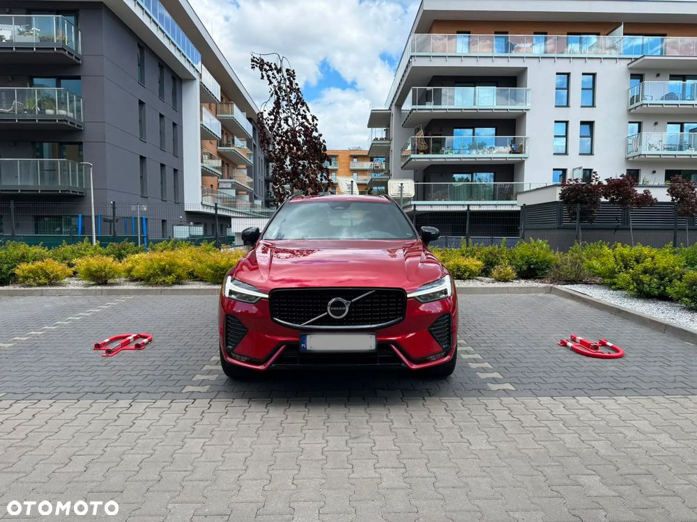 Volvo XC 60 B4 B Plus Dark - 9