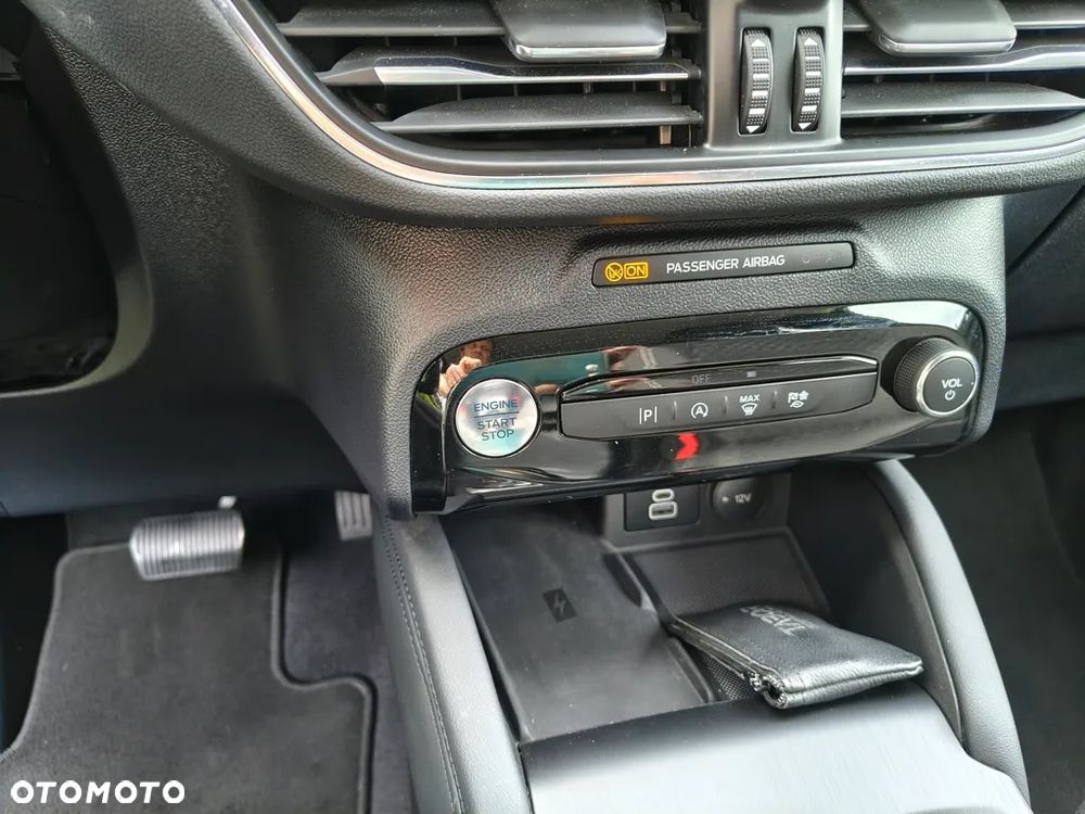 Ford Kuga 1.5 EcoBoost FWD Titanium - 35
