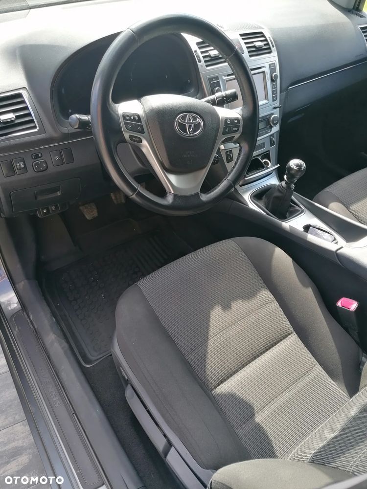 Toyota Avensis 2.0 D-4D Comfort - 15