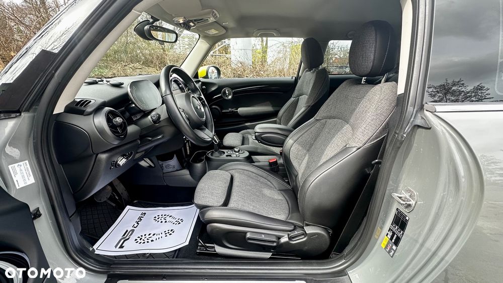 MINI Cooper SE Resolute Edition - 16