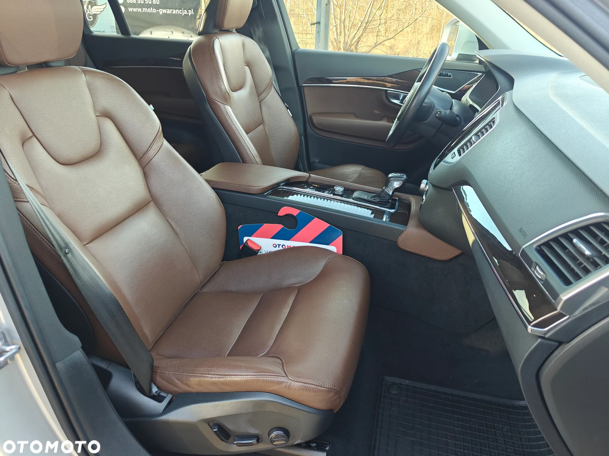 Volvo XC 90 T6 AWD Momentum 7os - 12