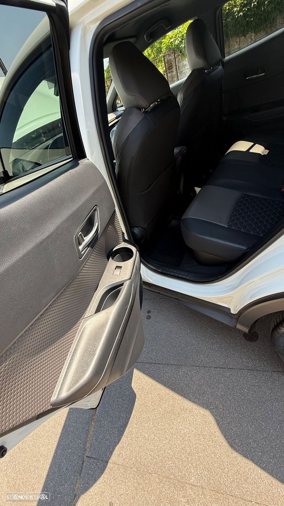 Toyota C-HR 1.8 Hybrid Exclusive - 37