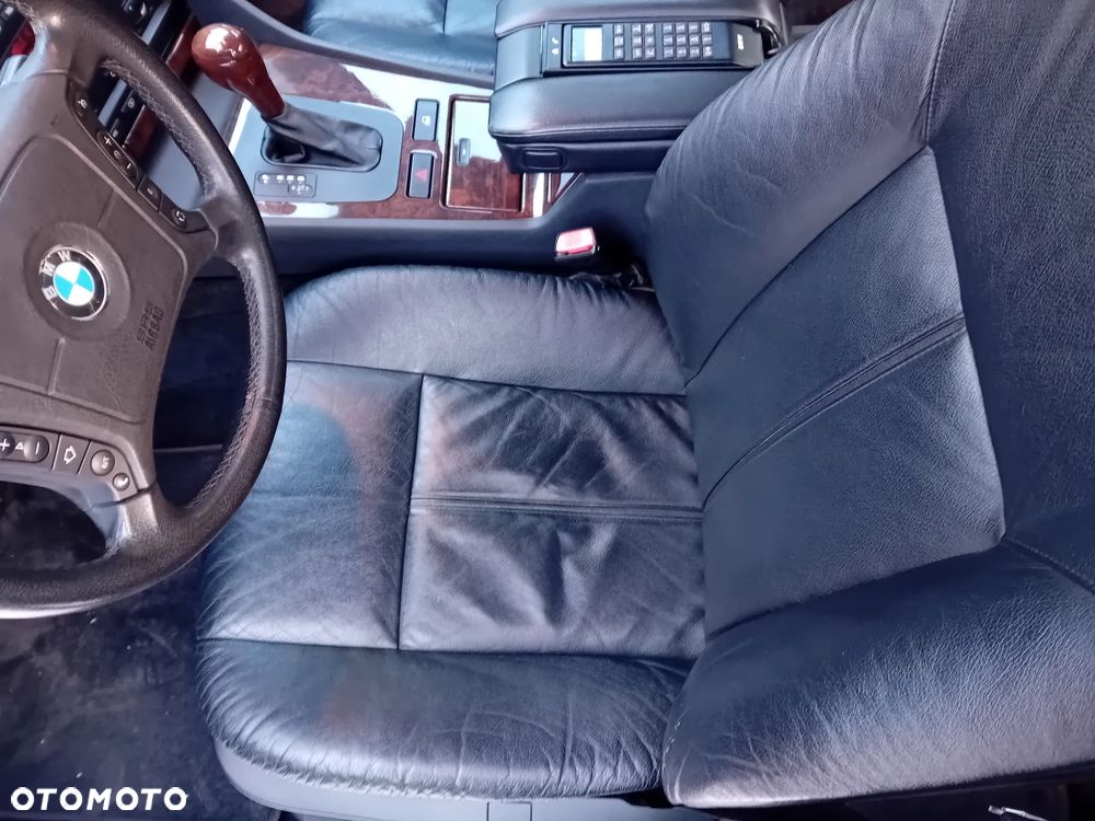 BMW Seria 7 740i V8 - 20