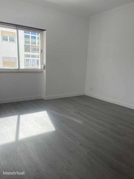 Apartamento T2+1 Centro de Mafra - Aceita Permuta - Grande imagem: 4/12