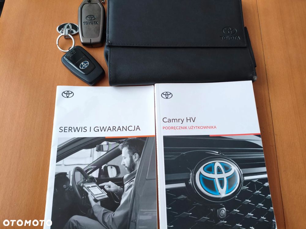 Toyota Camry 2.5 Hybrid Comfort CVT - 27