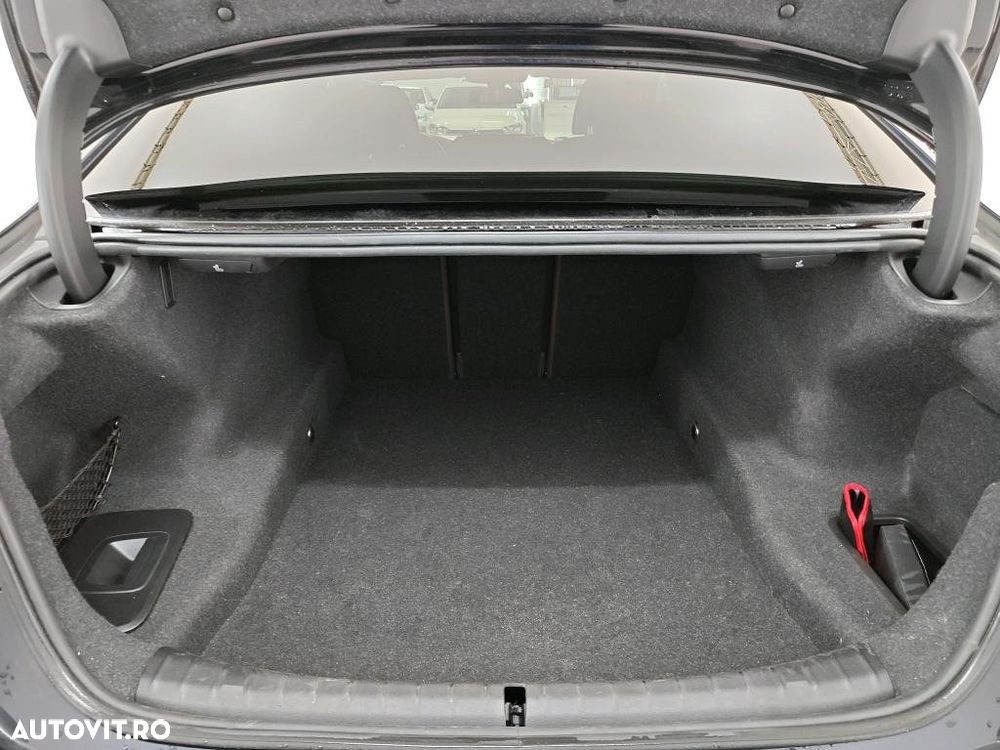 BMW Seria 5 520i Aut. - 13