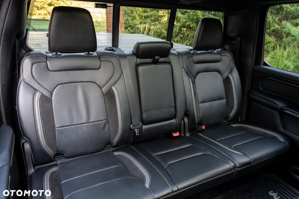 RAM 1500 5.7 Crew Cab Shortbed Limited Black - 40