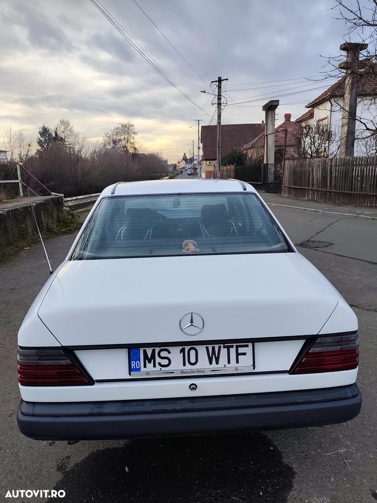 Mercedes-Benz W124 - 2