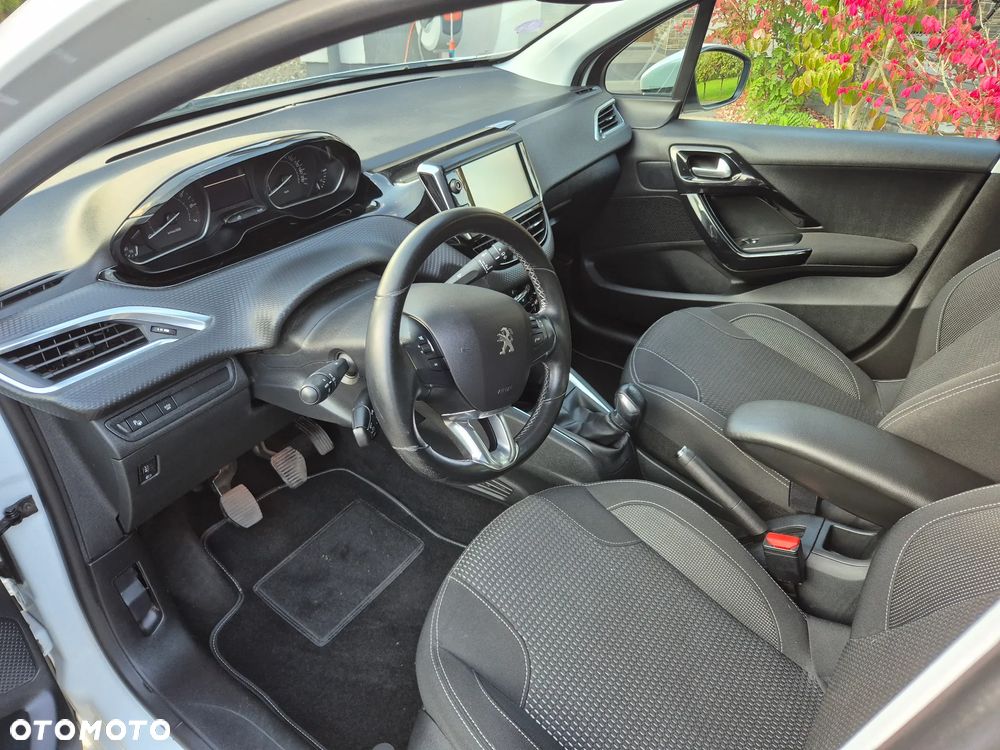 Peugeot 208 PureTech 82 Start & Stop Tech Edition - 19
