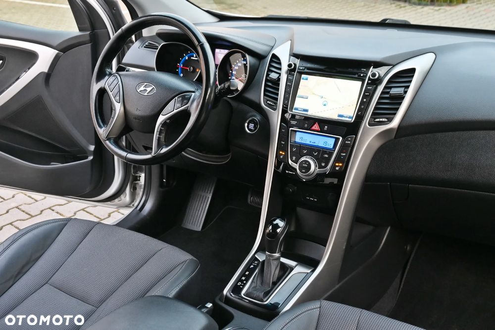 Hyundai i30 1.6 CRDi Premium - 27