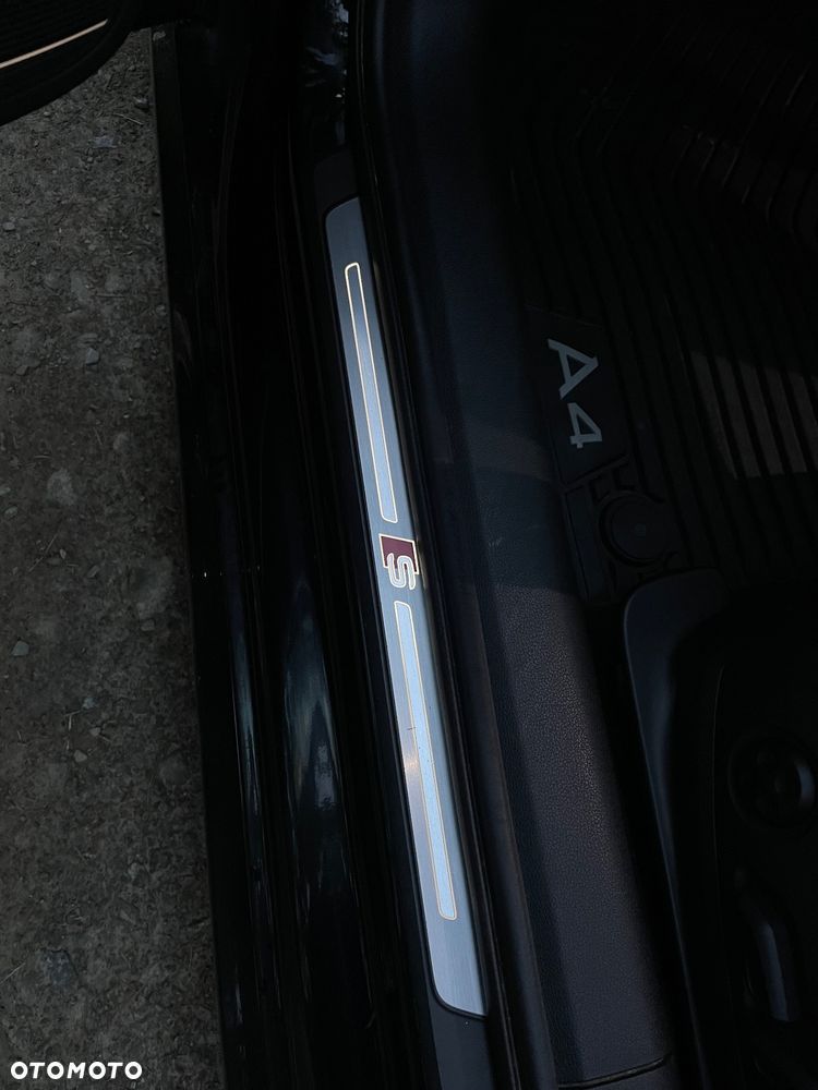 Audi A4 - 18