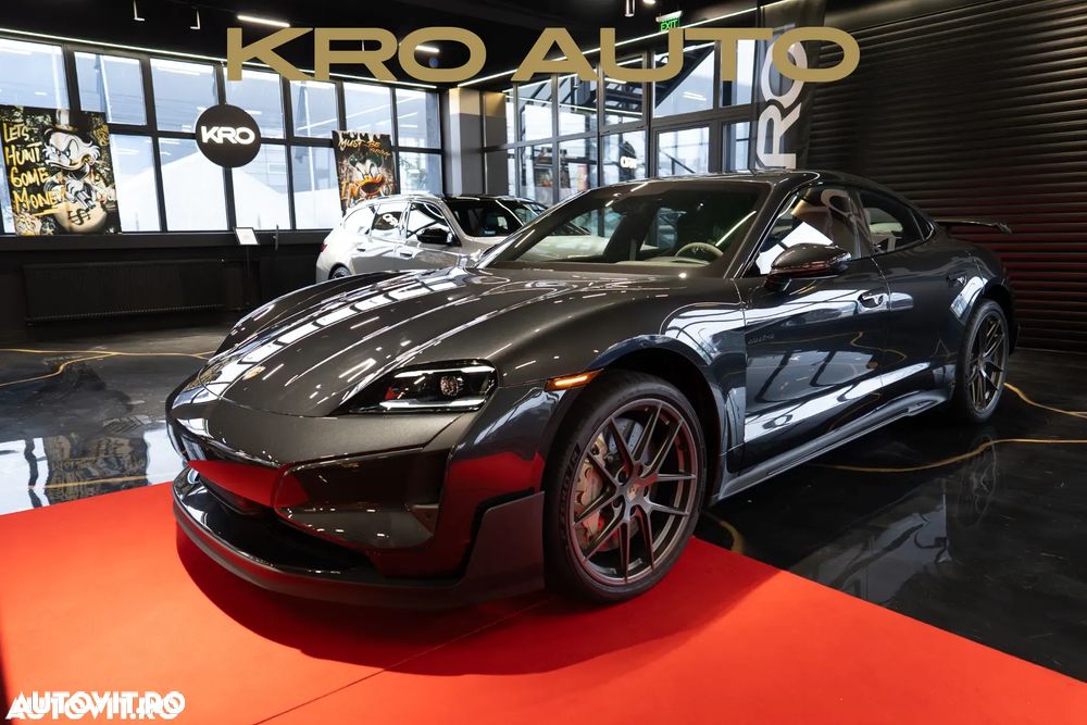 Porsche Taycan Turbo - 1