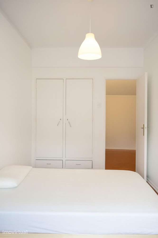 Apartamento com 1 quartos - localizado em Benfica Lisbon - Grande imagem: 3/14
