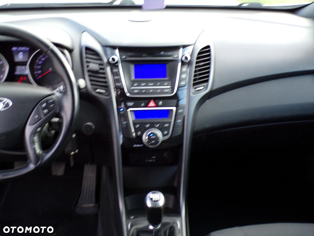 Hyundai i30 1.4 GO - 17