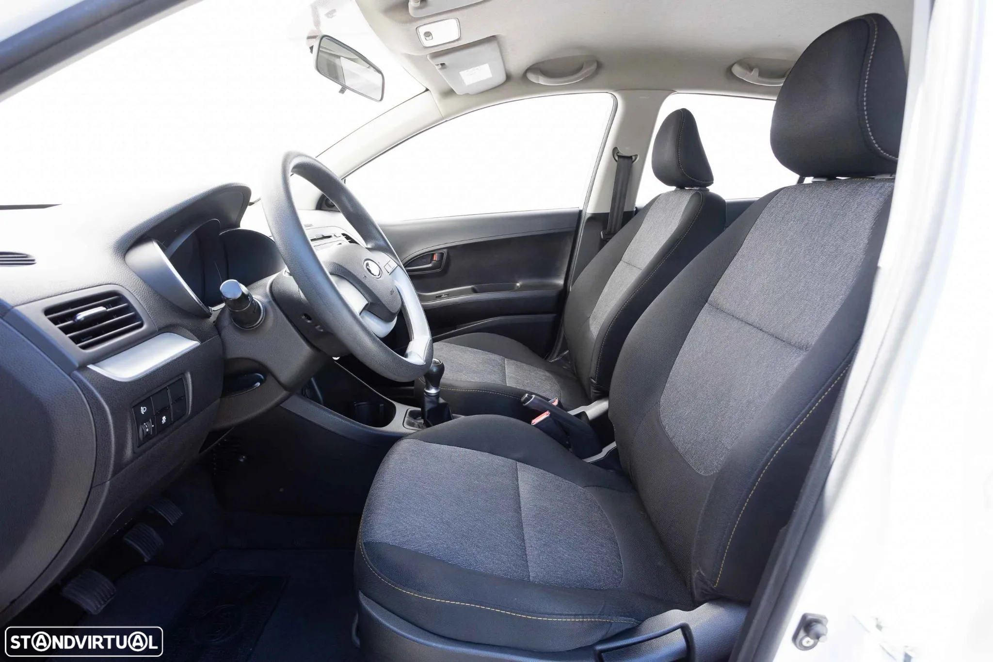 Kia Picanto 1.0 CVVT EX - 24