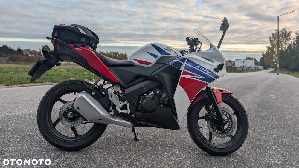 Honda CBR - 13