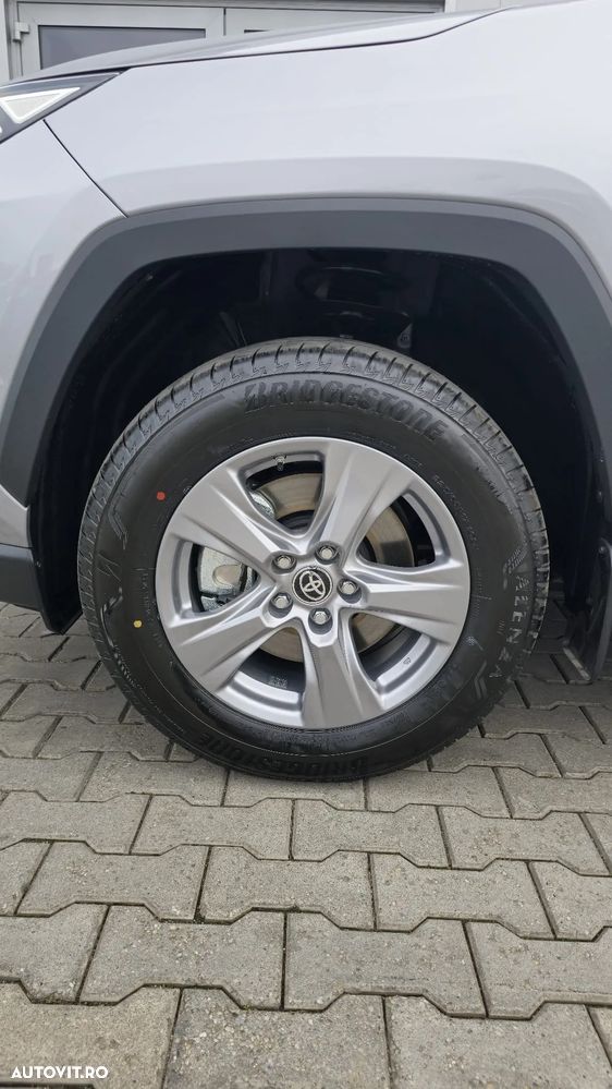 Toyota RAV4 - 11