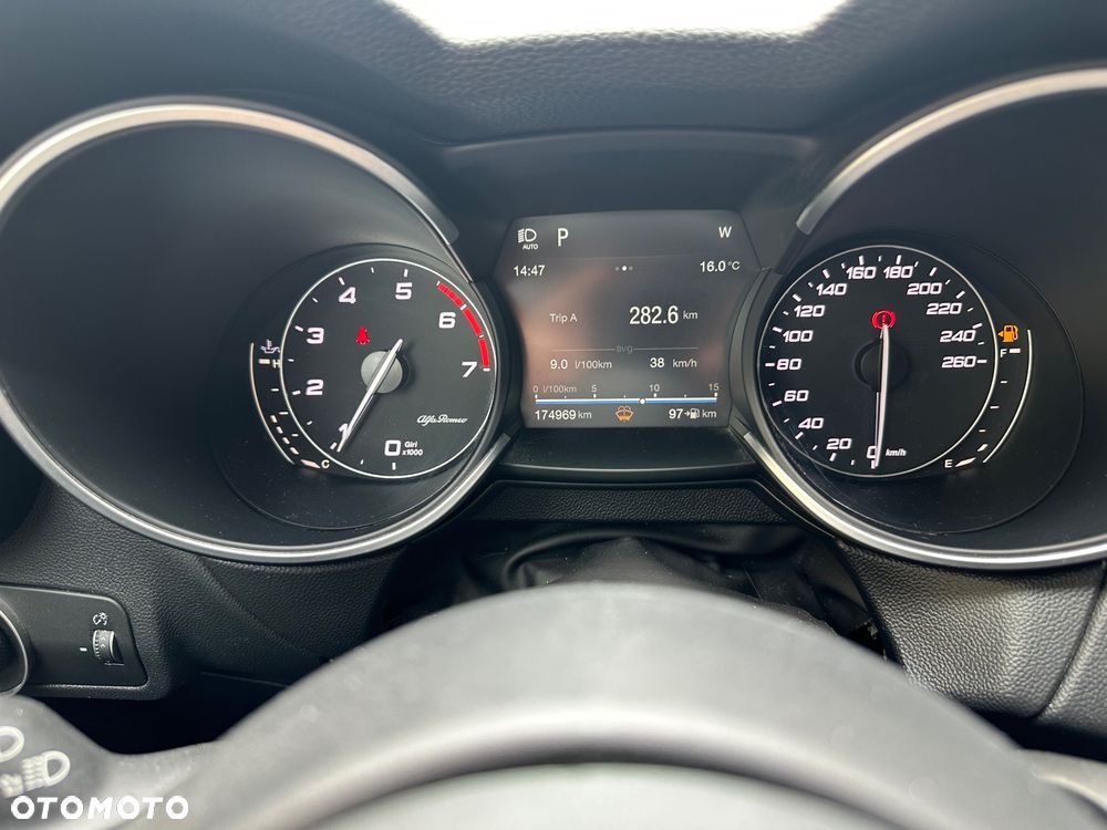Alfa Romeo Stelvio 2.0 Turbo Q4 - 9