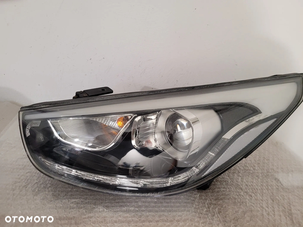Hyundai ix35 lift lampa przod lewa soczewka led ladna