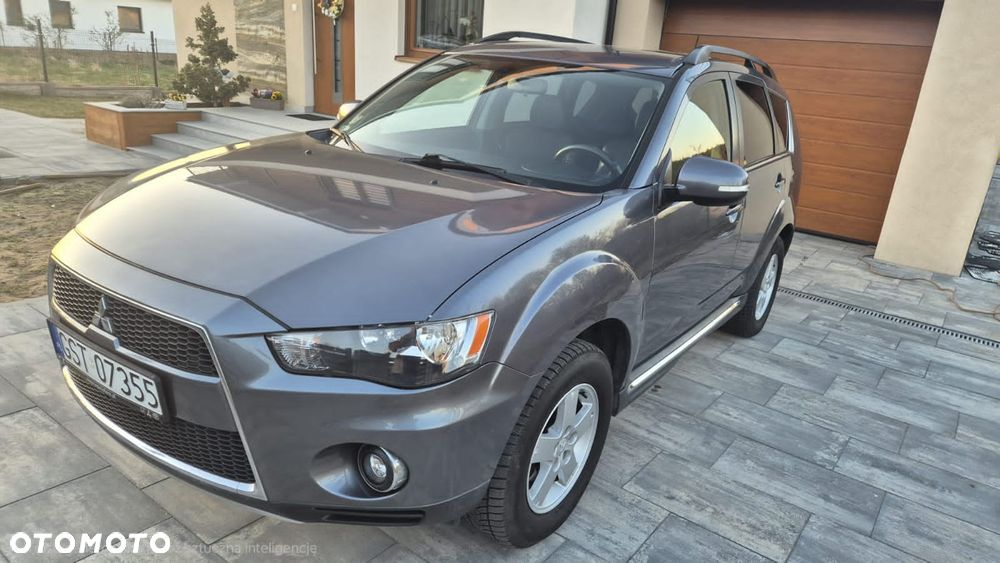 Mitsubishi Outlander 2.0 Intense 2WD EU5 - 14