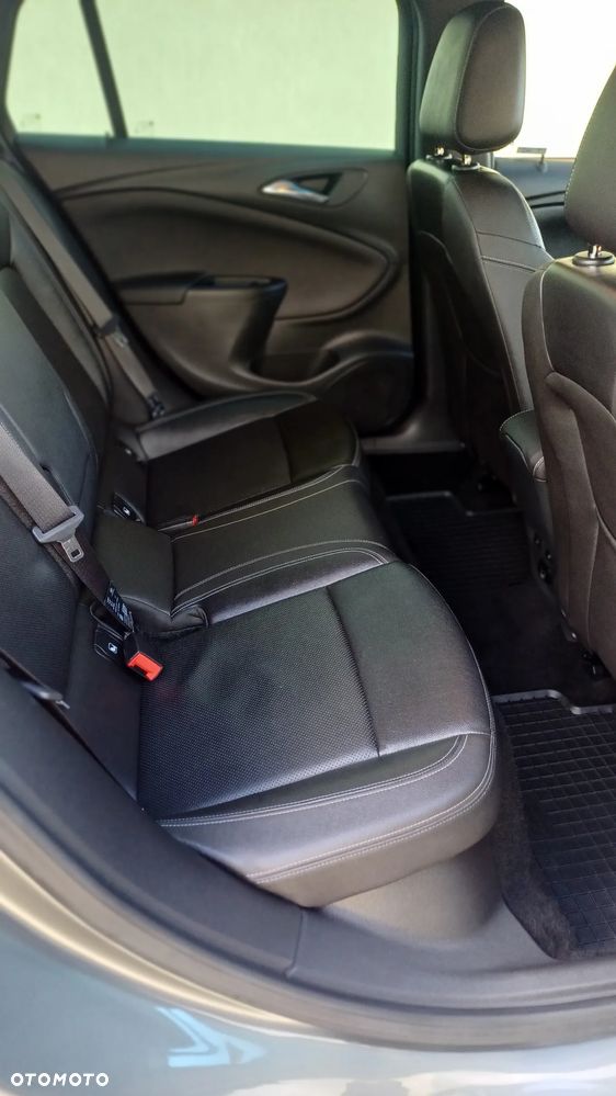 Opel Astra 1.6 D (CDTI) Start/Stop Sports Tourer Innovation - 23