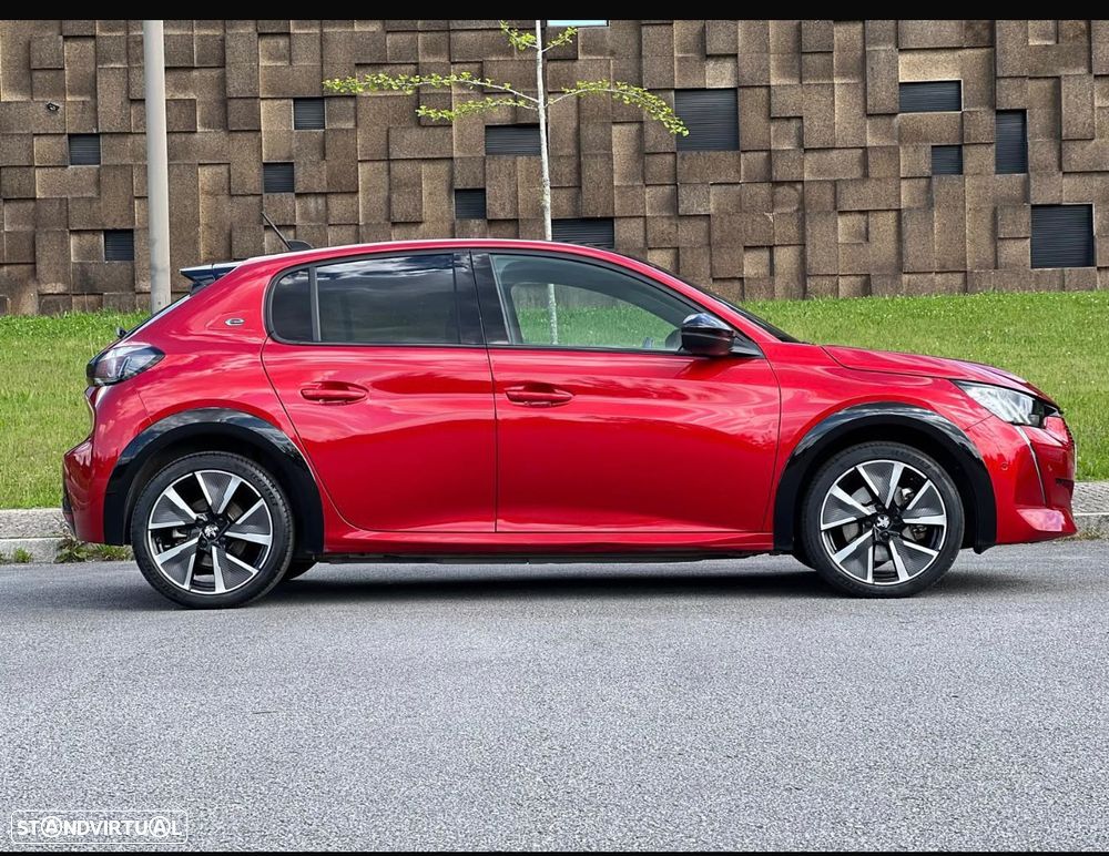 Peugeot 208 - 2