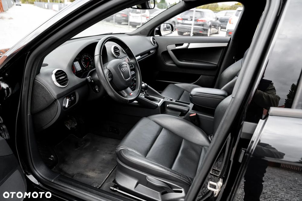 Audi A3 Sportback 2.0 TFSI quattro S tronic S line Sportpaket - 20