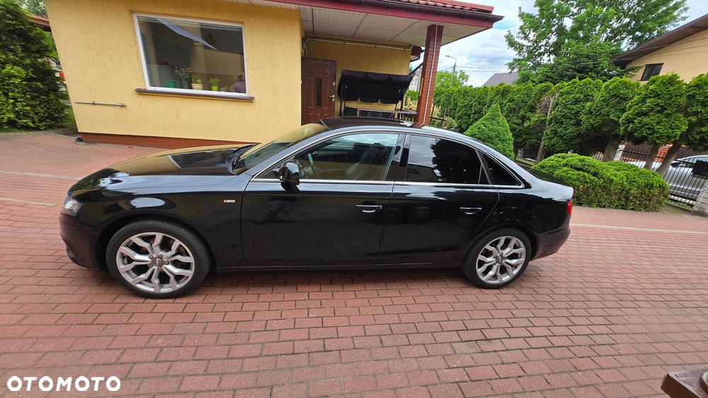 Audi A4 Limousine - 6