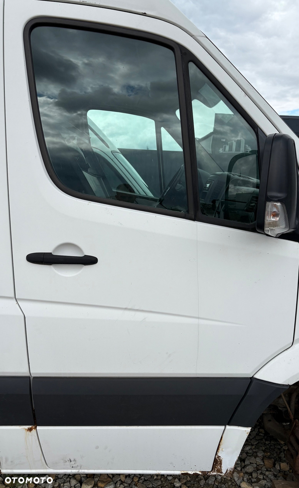 Drzwi prawe Crafter sprinter 906 białe do założenia kompletne