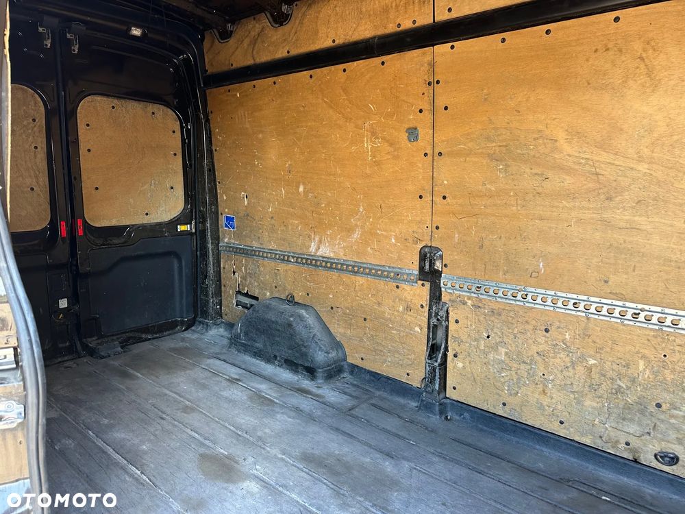 Ford Transit - 6
