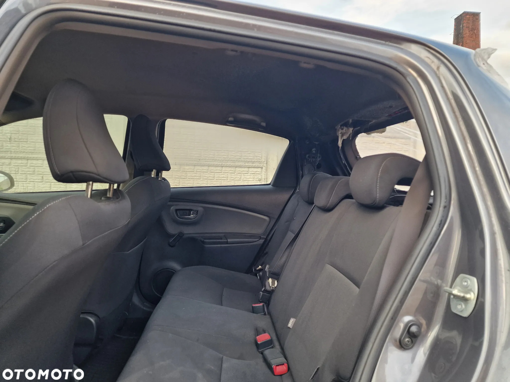 Toyota Yaris - 15