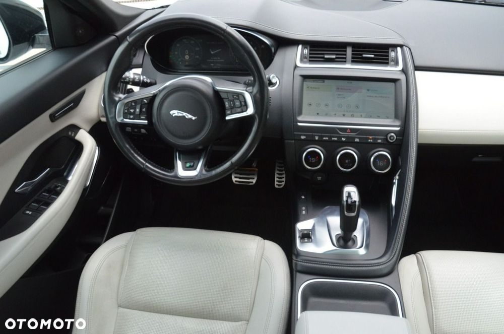 Jaguar E-Pace 2.0 i4P AWD R-Dynamic SE - 21