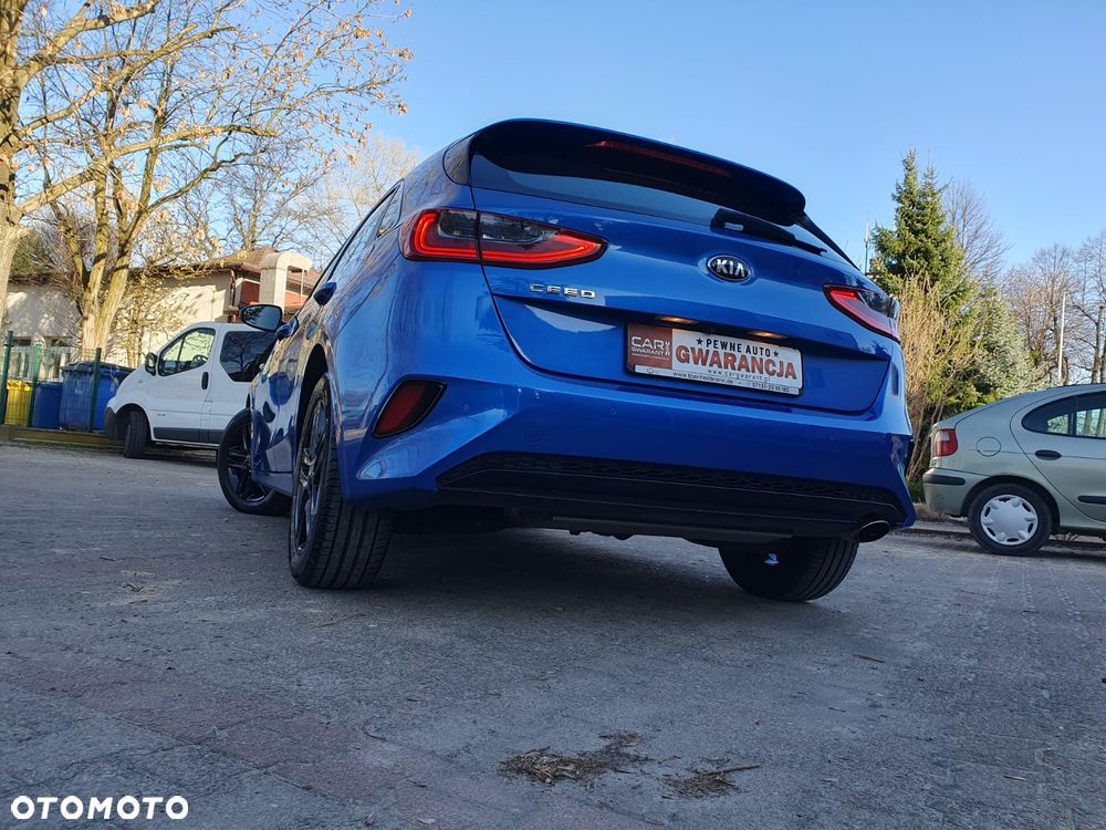 Kia Ceed - 38