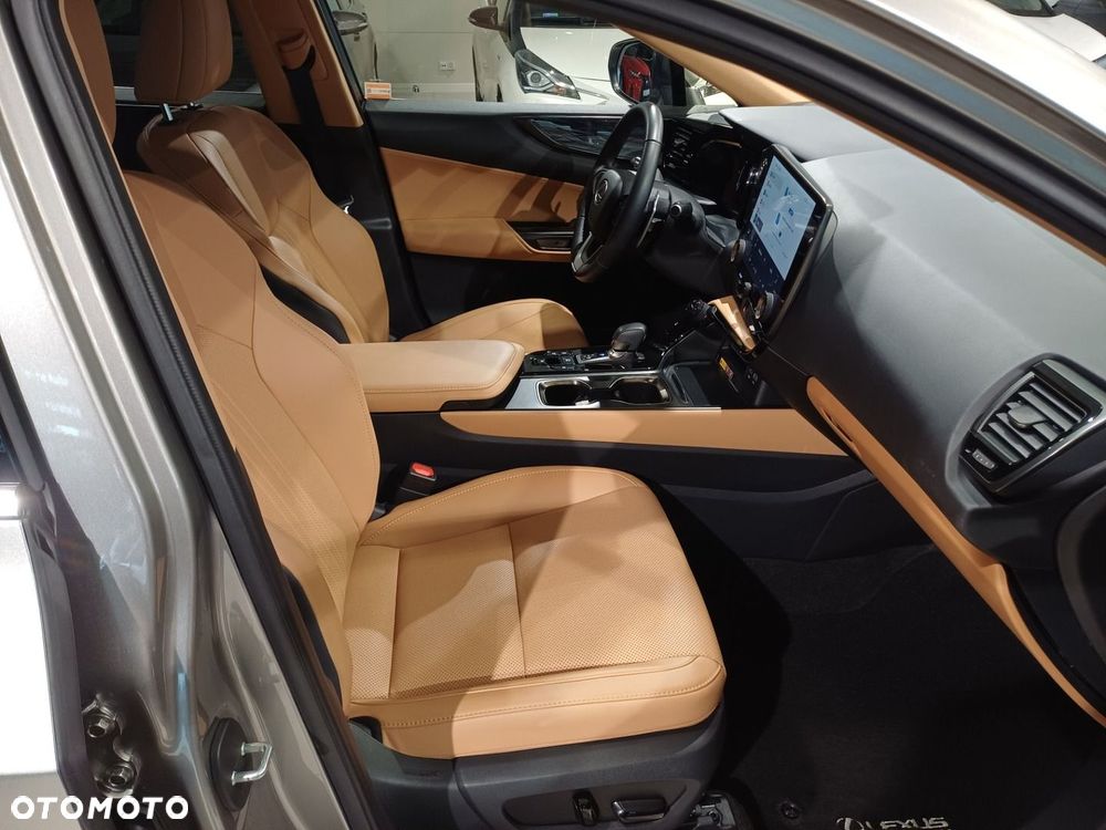 Lexus NX 350h Prestige AWD - 17