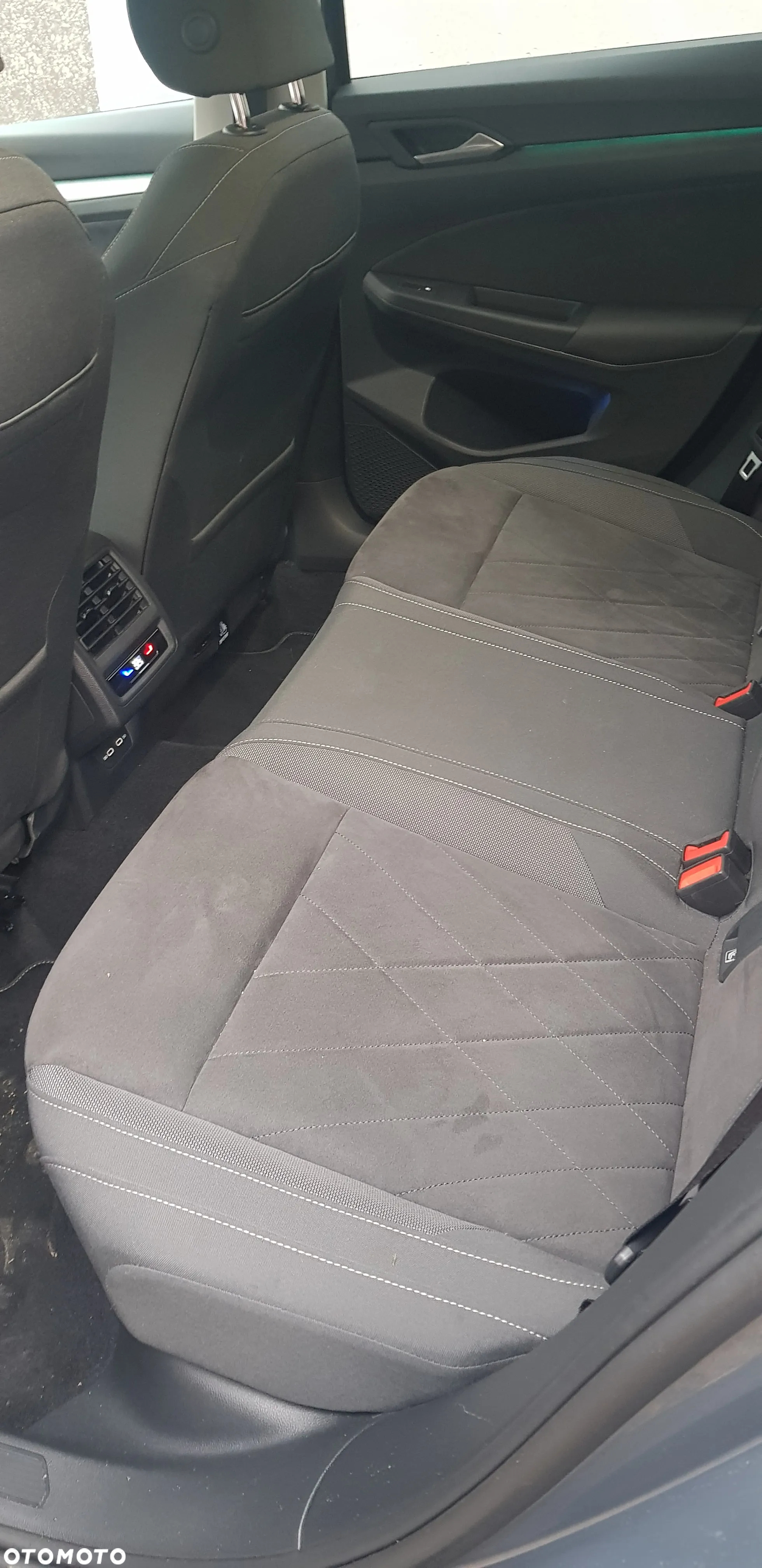 Volkswagen Golf 2.0 TDI SCR DSG Life - 17
