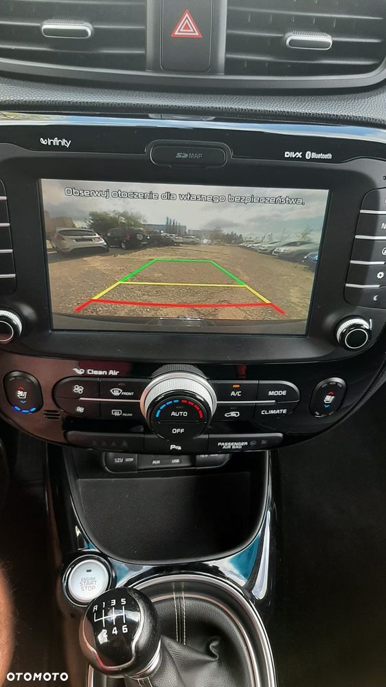 Kia Soul 1.6 CRDI L Business Line - 32
