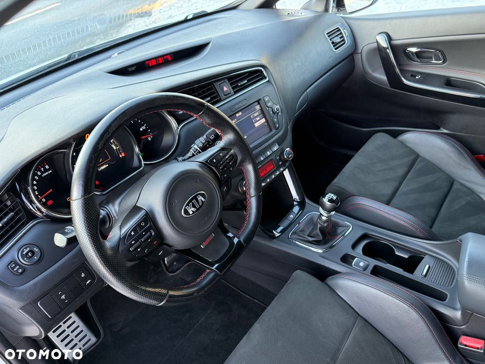 Kia Ceed 1.6 T-GDI GT-Track - 16