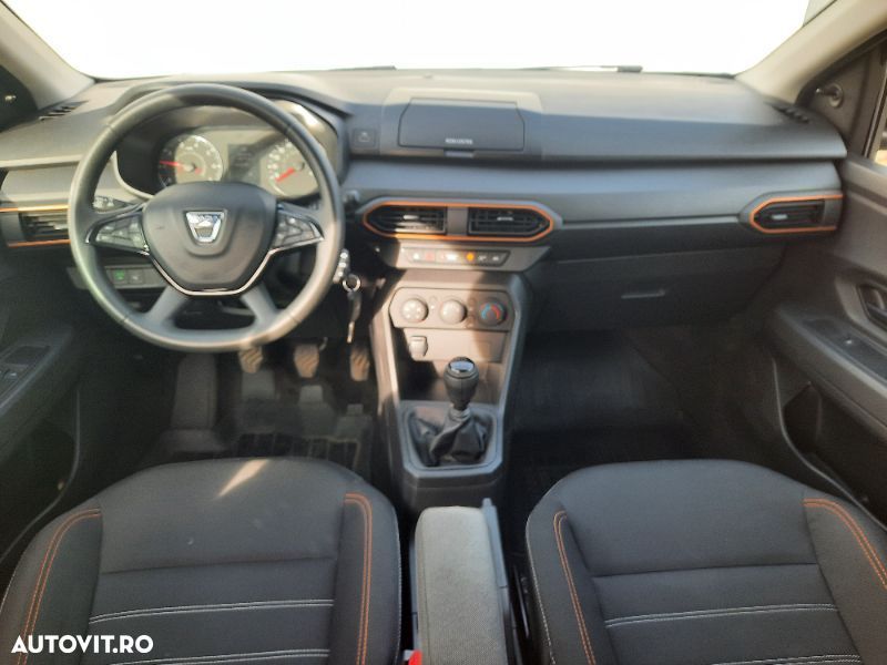 Dacia Sandero - 10