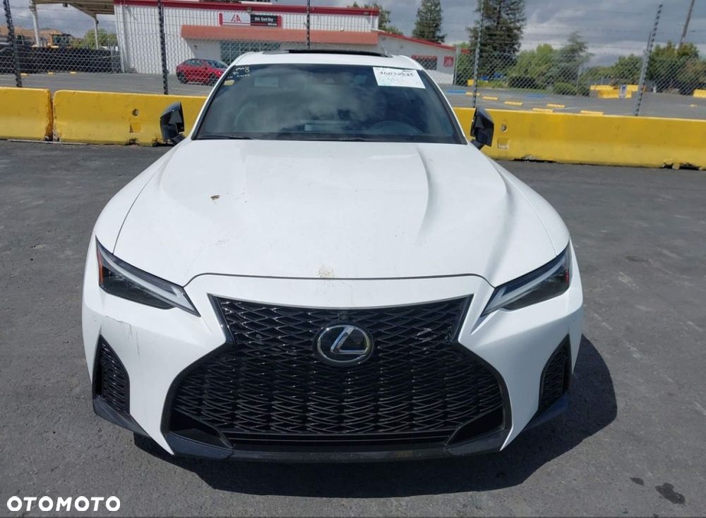 Lexus IS - 2