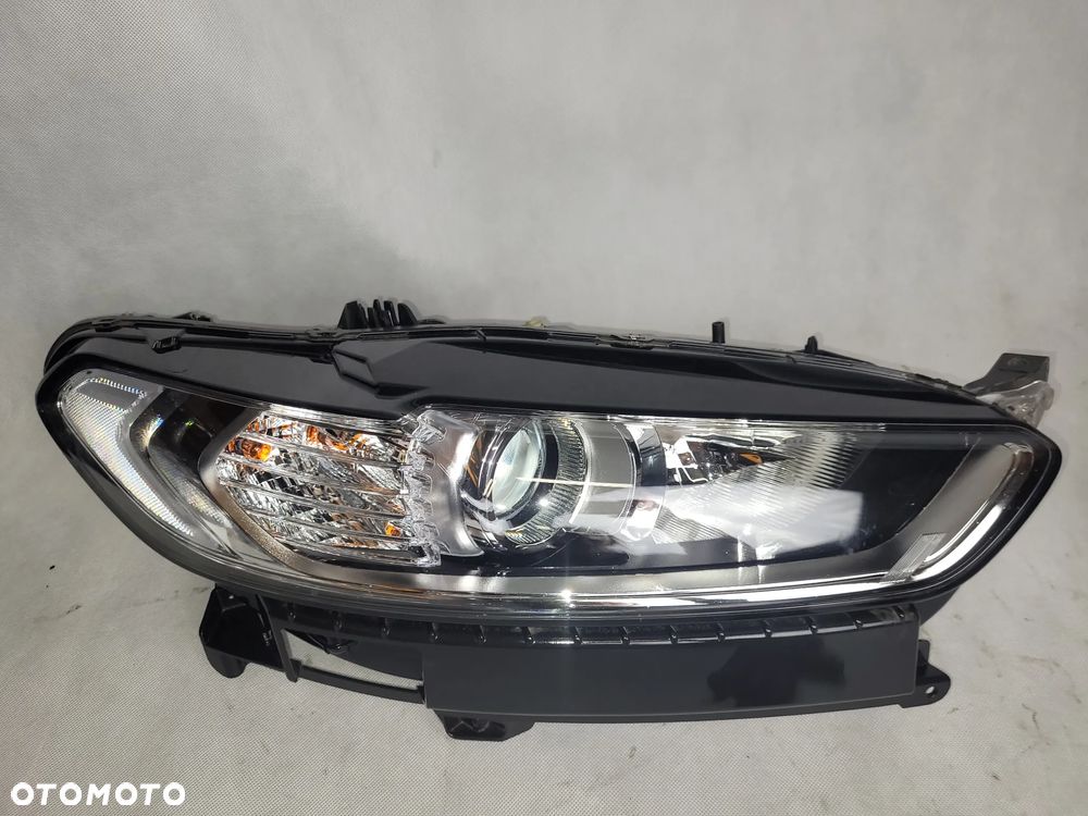 FORD MONDEO MK5 - LAMPA LAMPY PRZEDNIE PRZÓD - 12