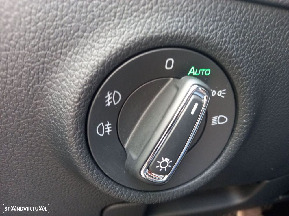 Skoda Superb Break 2.0 TDI DSG - 8