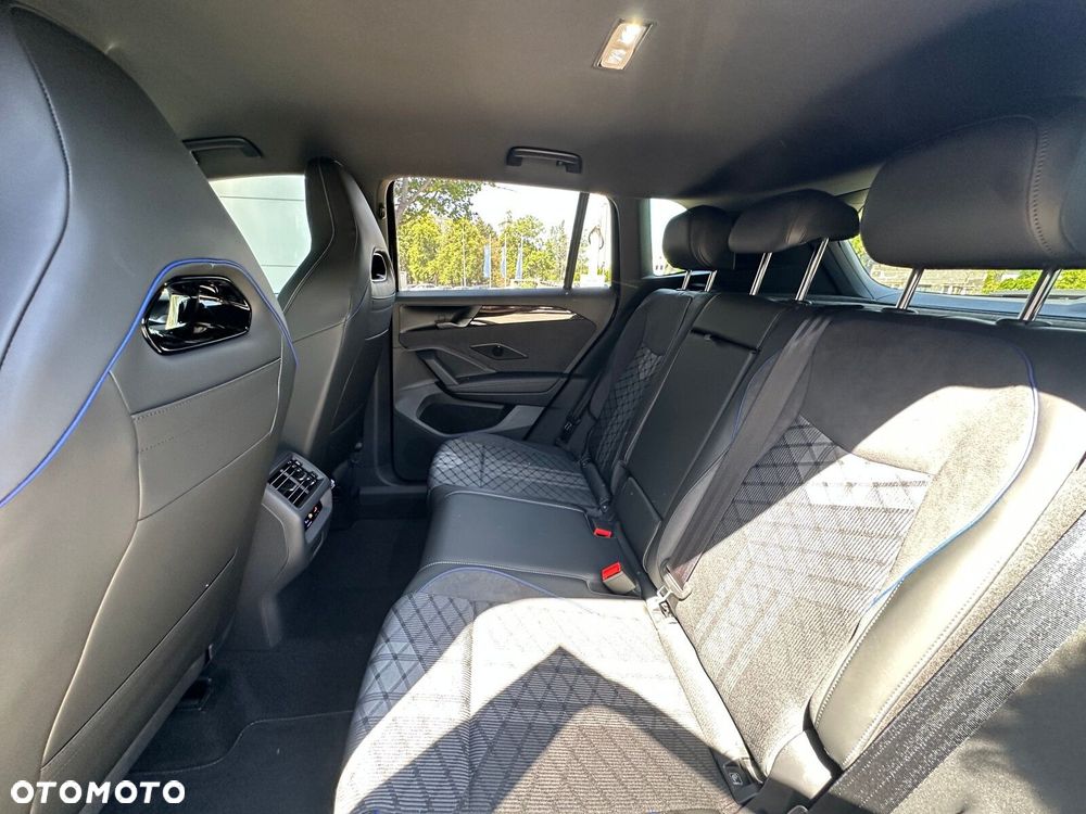 Volkswagen Tiguan 1.5 eTSI R-Line Plus DSG - 28