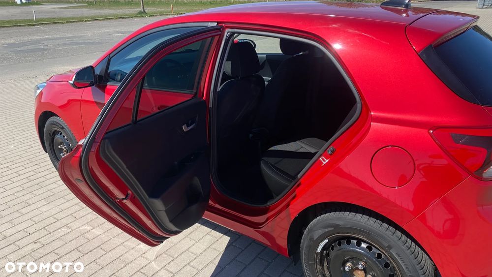 Kia Rio 1.0 T-GDI 100 Dream-Team Edition - 19