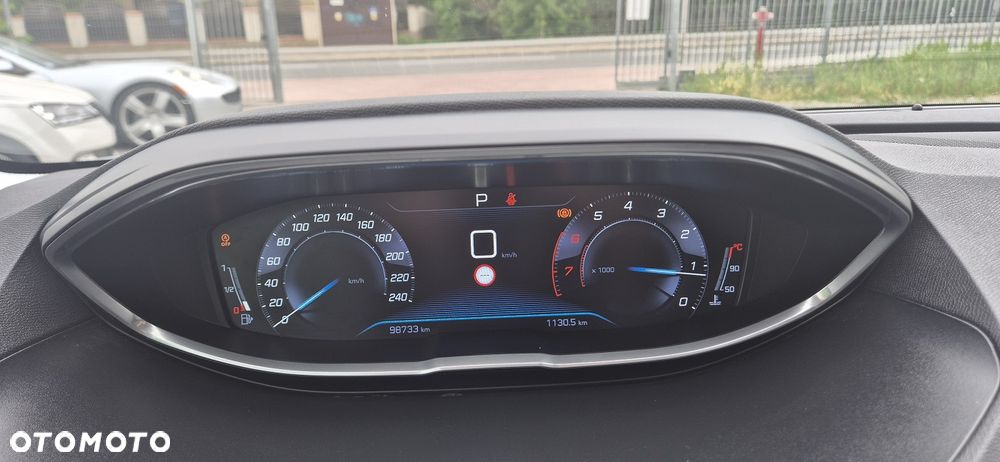 Peugeot 3008 - 10