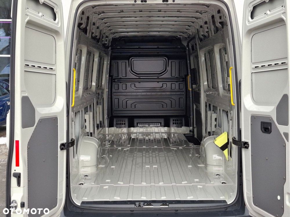 Volkswagen Crafter - 10