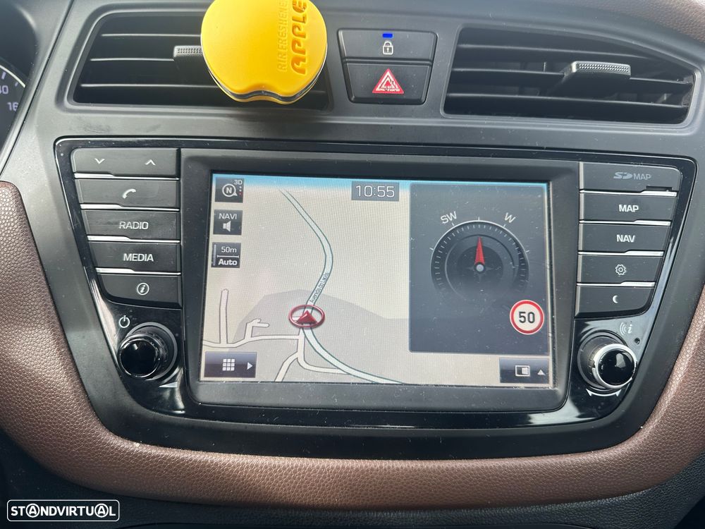 Hyundai i20 1.1 CRDi Style - 19