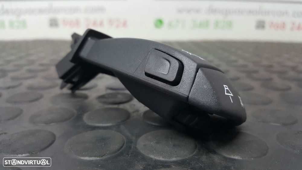 CONTROLE DO SISTEMA DE ÁUDIO / RÁDIO CD RENAULT MEGANE IV BERLINA 5P GT-LINE - 5